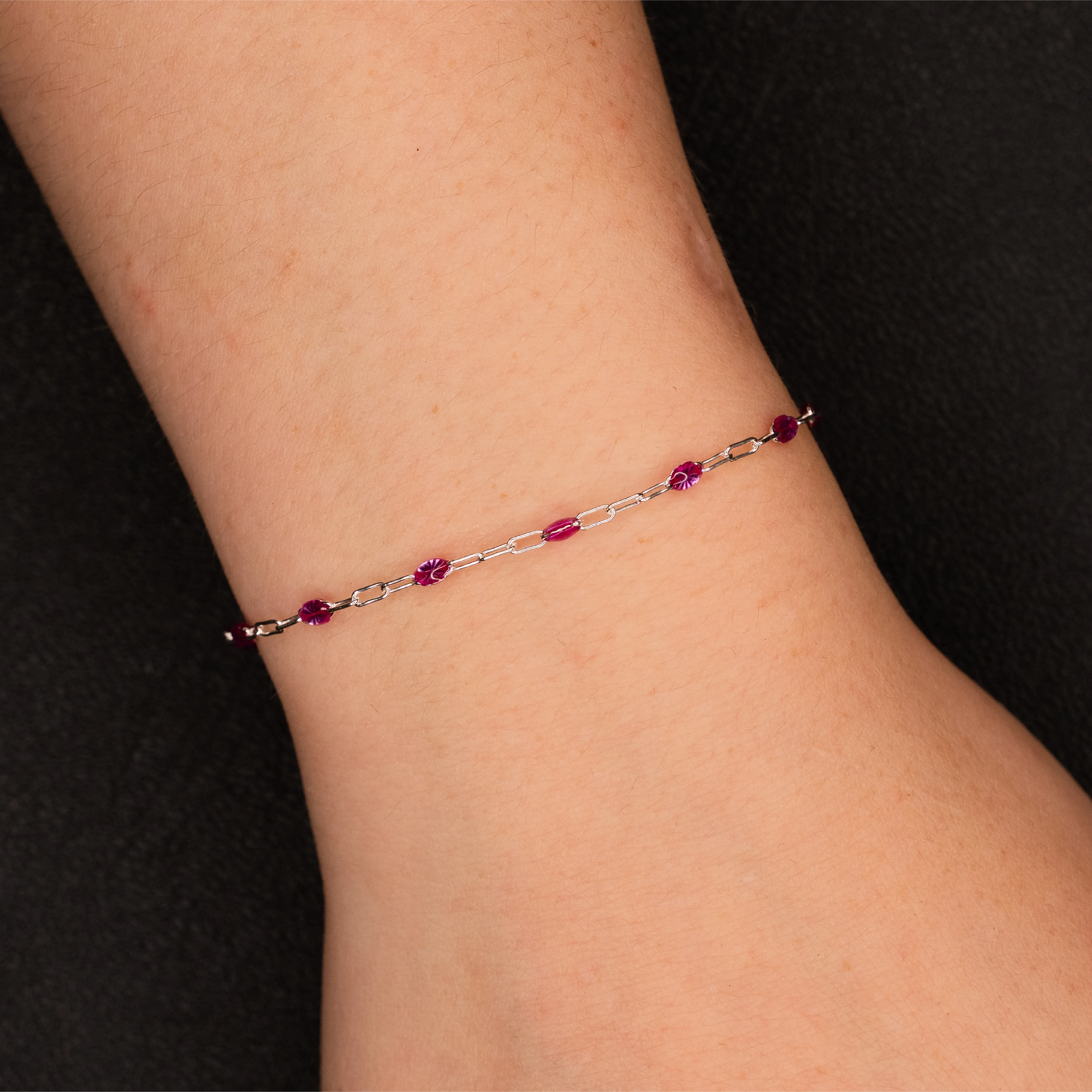 Bea – 925er Sterling Silber am Handgelenk – Permanentschmuck Aachen