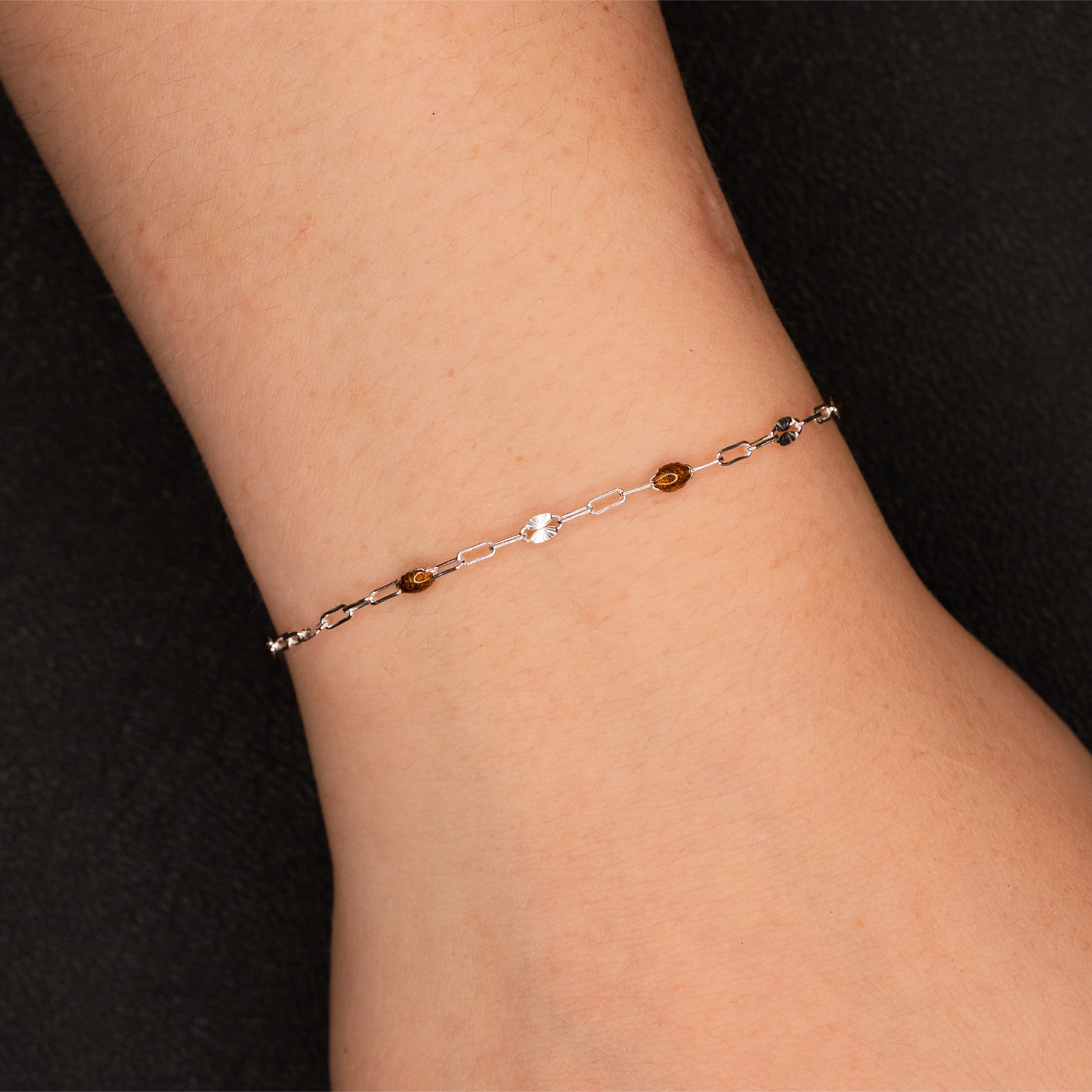 Cara – 925er Sterling Silber am Handgelenk – Permanentschmuck Aachen