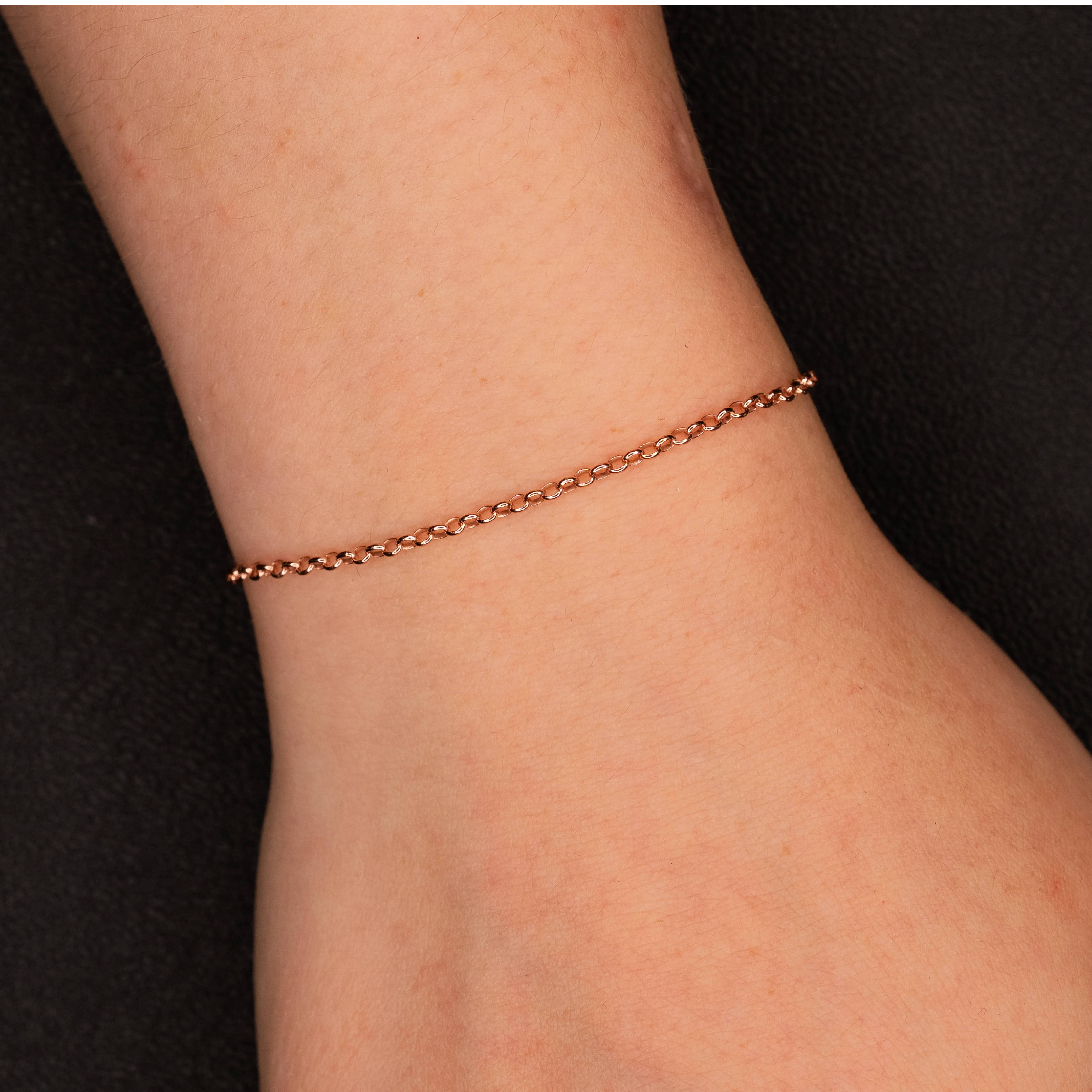 Malea – 925er Sterling Silber, roségold plattiert am Handgelenk – Permanentschmuck Aachen