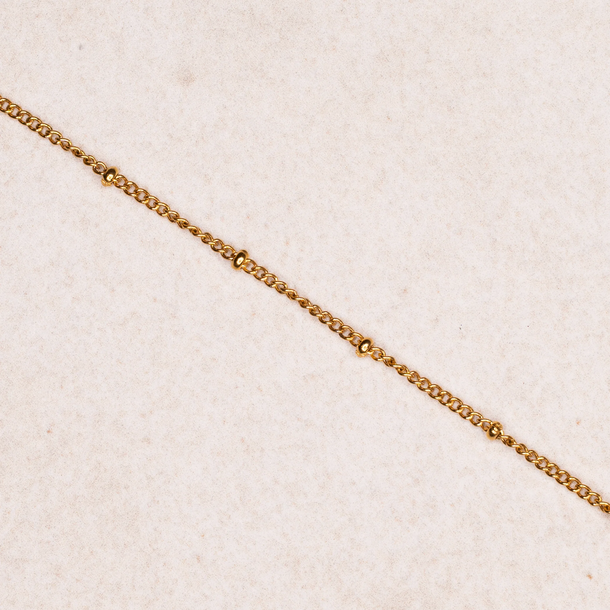 Mona – Edelstahl gold plattiert Produktansicht – Permanentschmuck Aachen