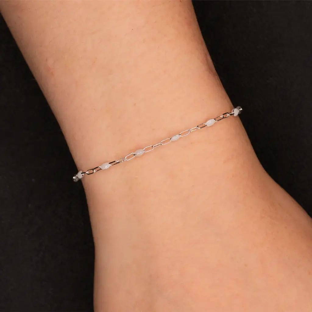 Ophelia – 925er Sterling Silber am Handgelenk – Permanentschmuck Aachen