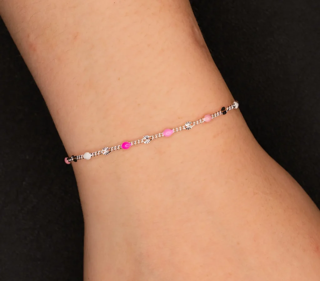 Abby – 925er Sterling Silber am Handgelenk – Permanentschmuck Aachen